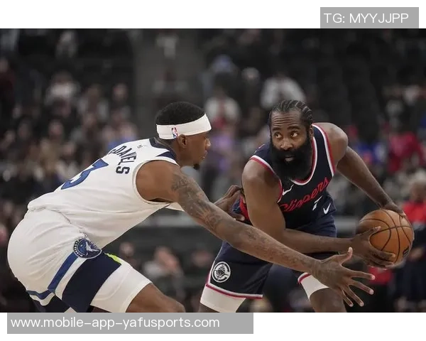 爱德华兹谈海兰德表现期待希望他能展现真实自我而非单纯追求得分 爱德华兹谈海兰德表现期待希望他能展现真实自我而非单纯追求得分